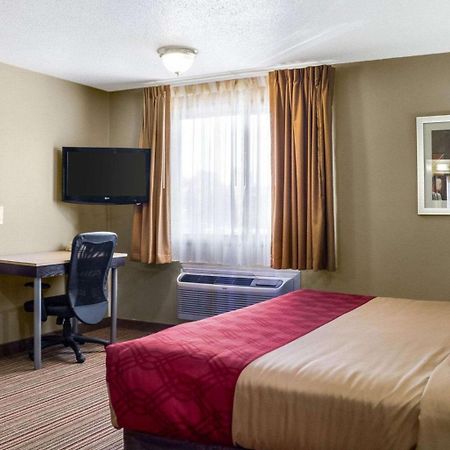 Econo Lodge Grand Forks Eksteriør bilde