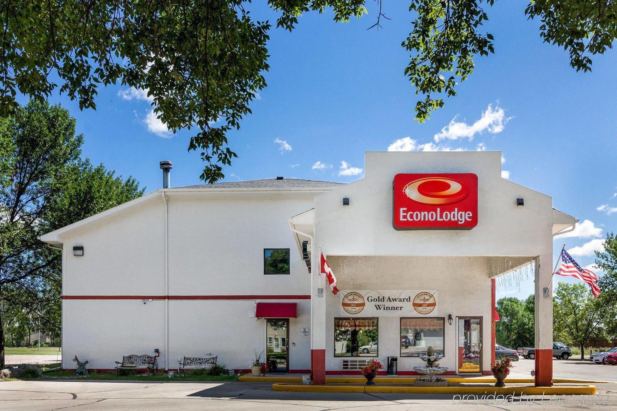Econo Lodge Grand Forks Eksteriør bilde
