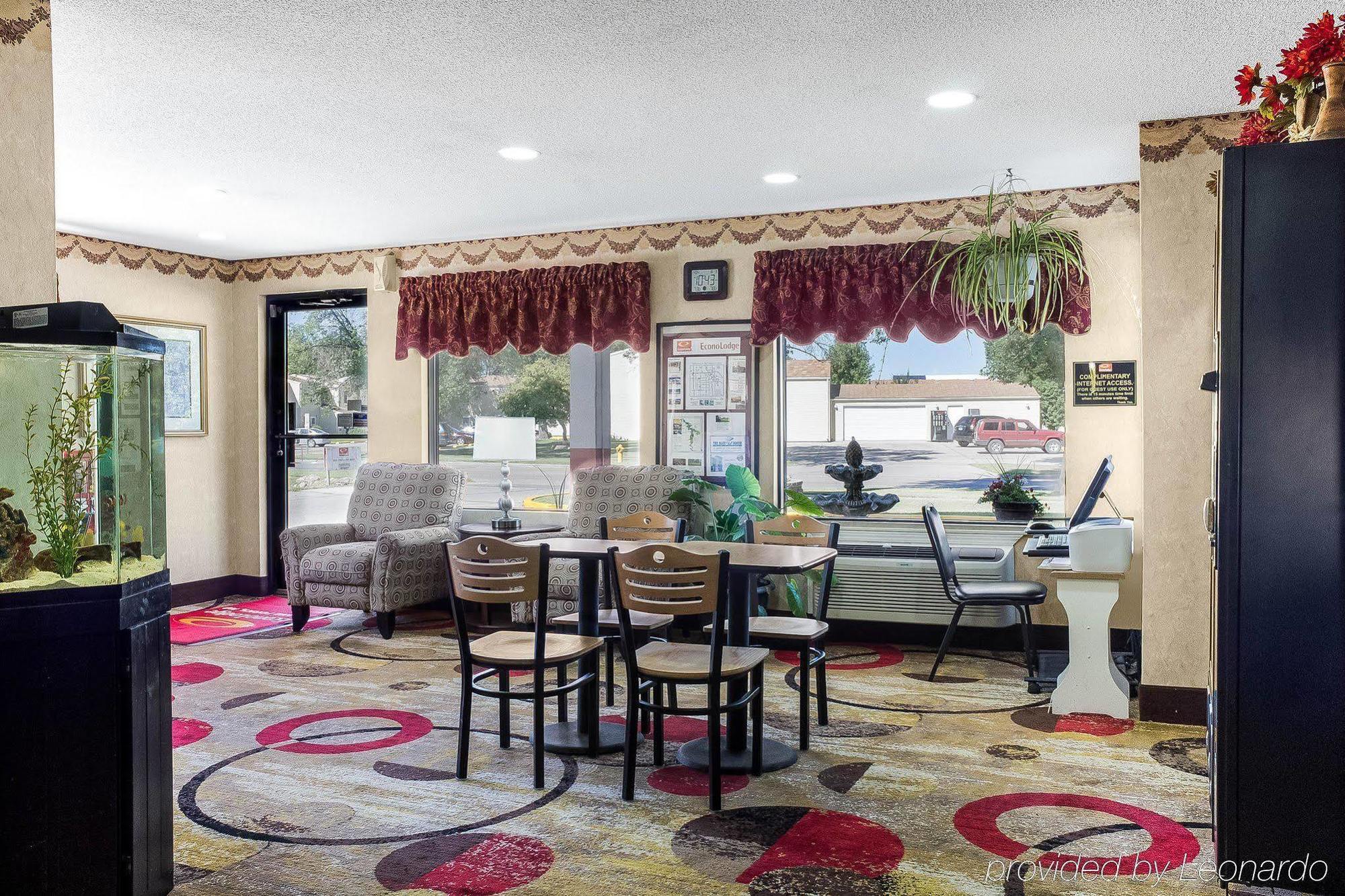 Econo Lodge Grand Forks Eksteriør bilde